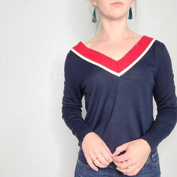 Banana Republic navy & red v neck lightweight cashmere silk blend sweater small - Picture 3 of 7